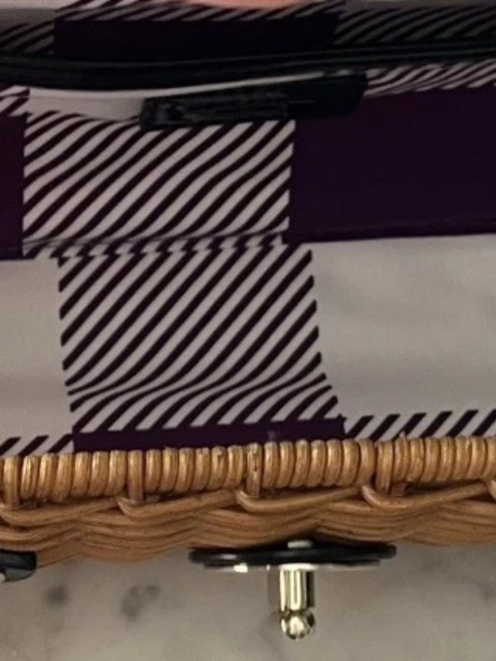 ♠️ KATE SPADE ♠️ Woven Straw Shoulder Bag with Black Leather Trim - Picture 7 of 16